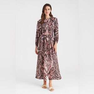 ▫️Tucker The Classic Belted Button Up Silk Printed Maxi Dress